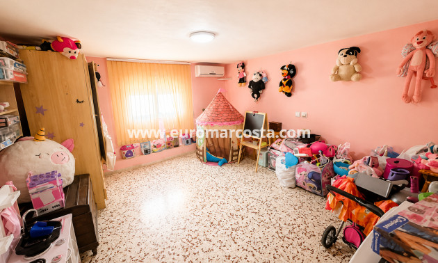 Venta - Villa - Torrevieja - TORREVIEJA
