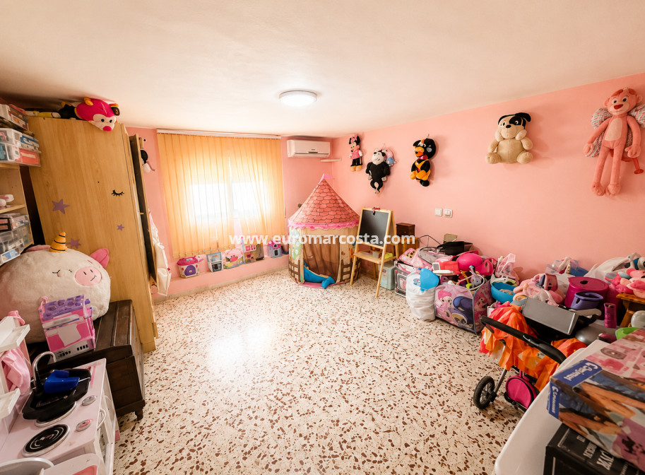 Venta - Villa - Torrevieja - TORREVIEJA