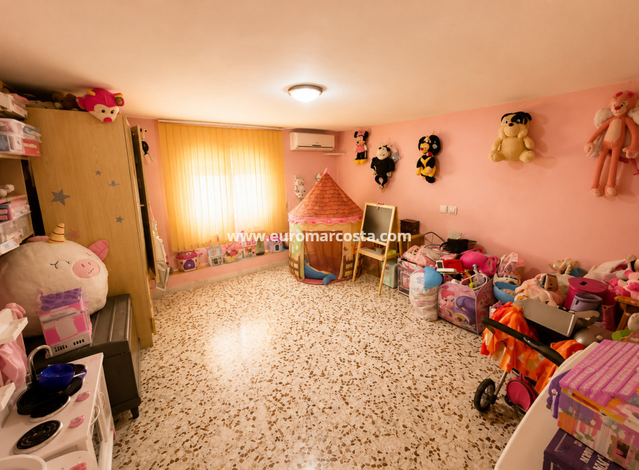 Venta - Villa - Torrevieja - TORREVIEJA