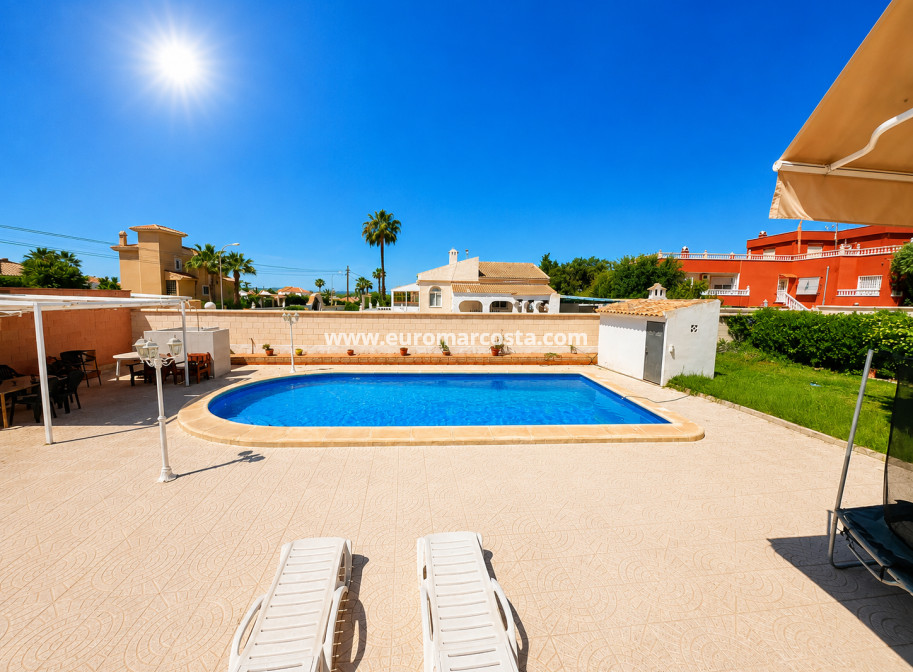 Venta - Villa - Torrevieja - TORREVIEJA