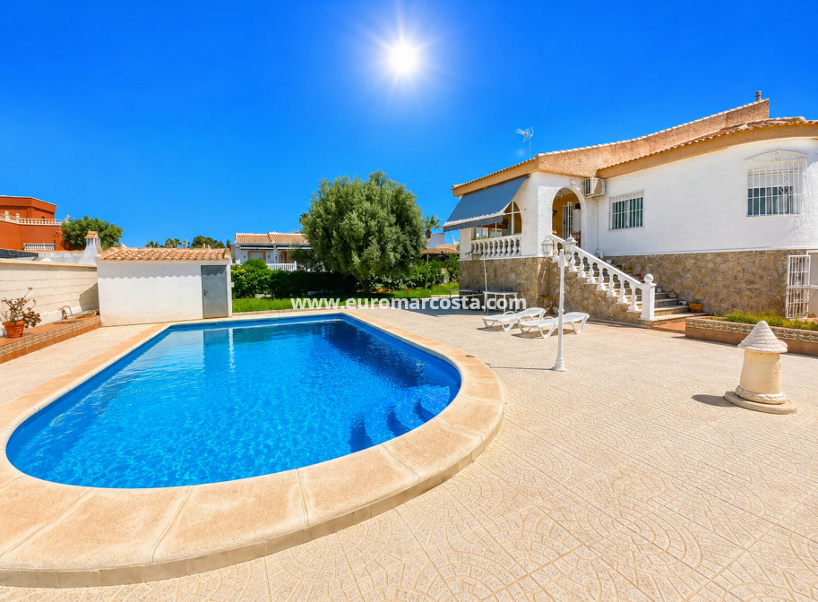 Venta - Villa - Torrevieja - TORREVIEJA