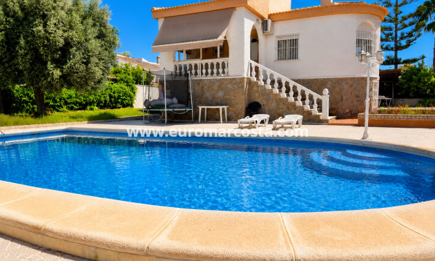 Venta - Villa - Torrevieja - TORREVIEJA