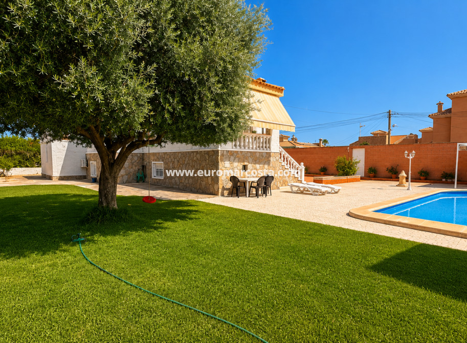 Venta - Villa - Torrevieja - TORREVIEJA