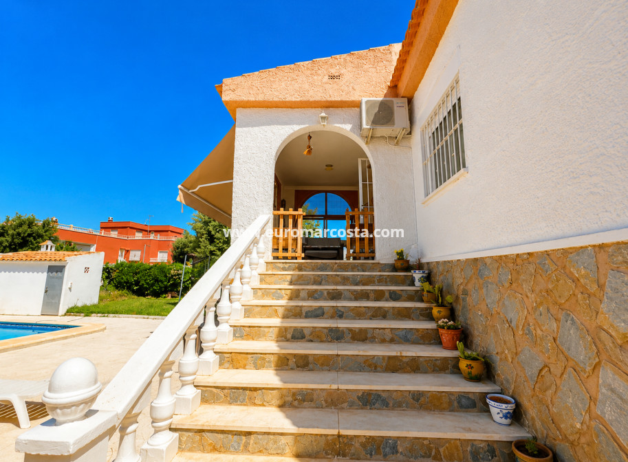 Venta - Villa - Torrevieja - TORREVIEJA