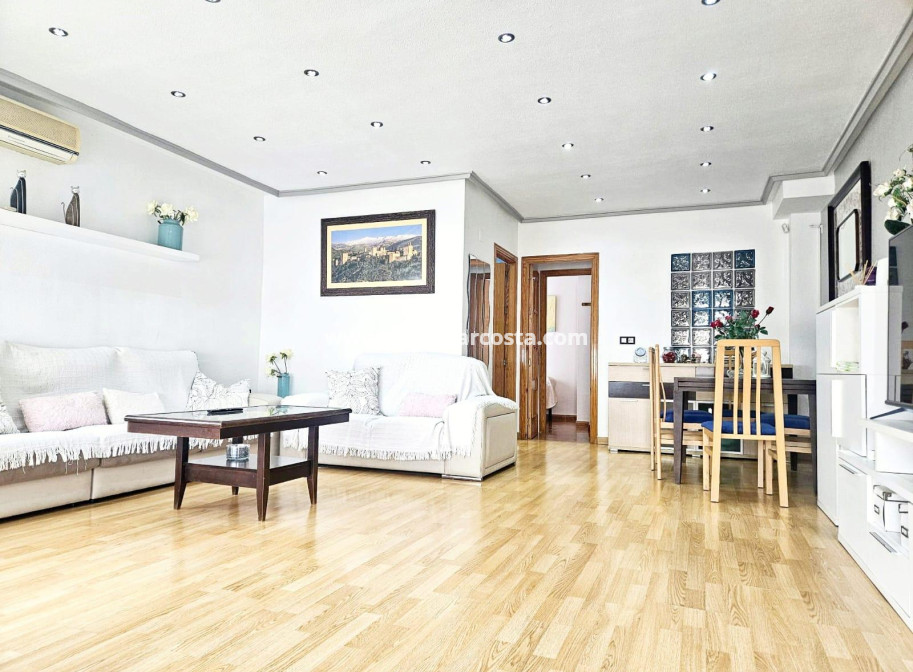Venta - Chalet - Orihuela Costa