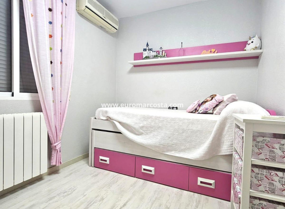 Venta - Chalet - Orihuela Costa