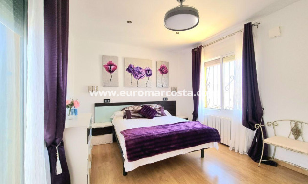 Venta - Chalet - Orihuela Costa
