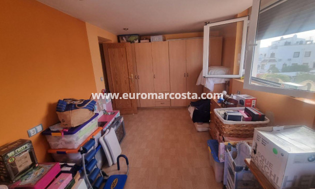 Venta - Chalet - Orihuela Costa