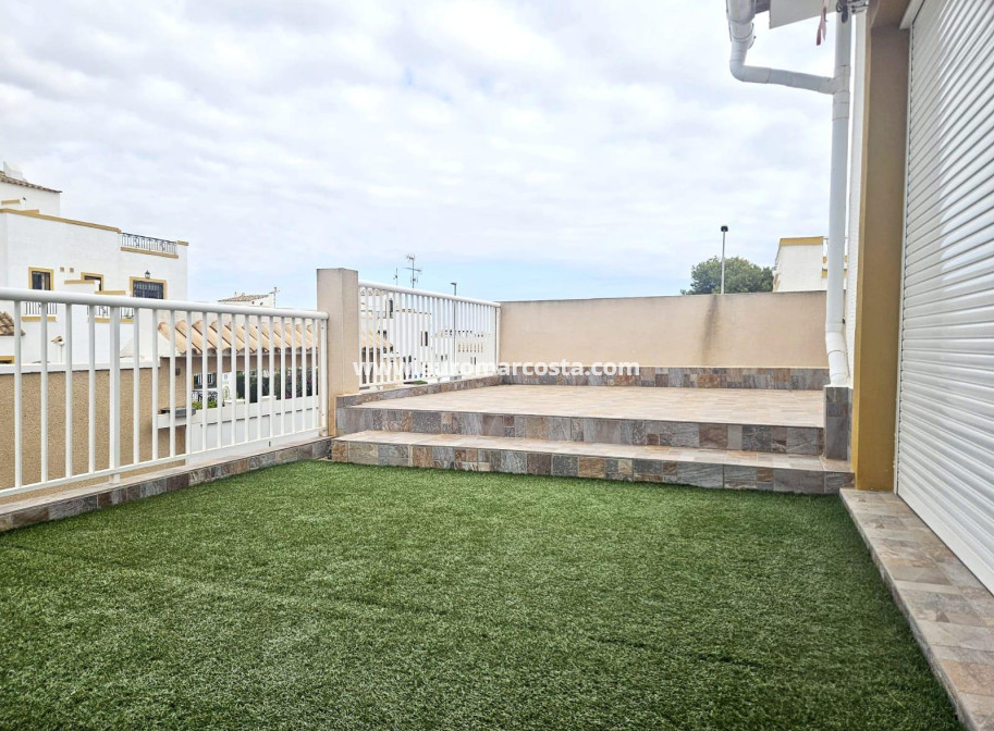 Venta - Chalet - Orihuela Costa