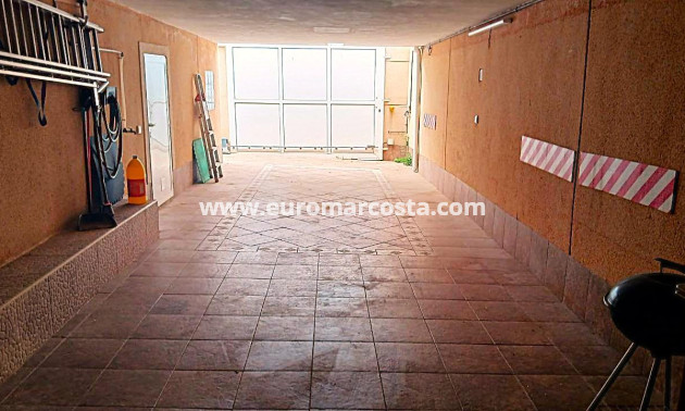 Venta - Chalet - Orihuela Costa