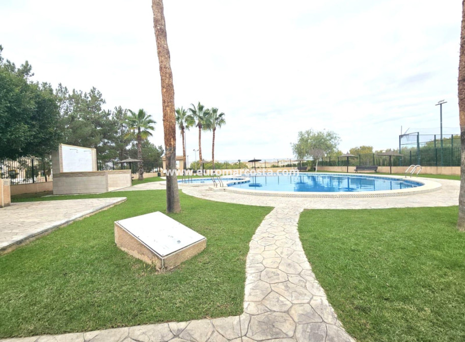 Venta - Chalet - Orihuela Costa