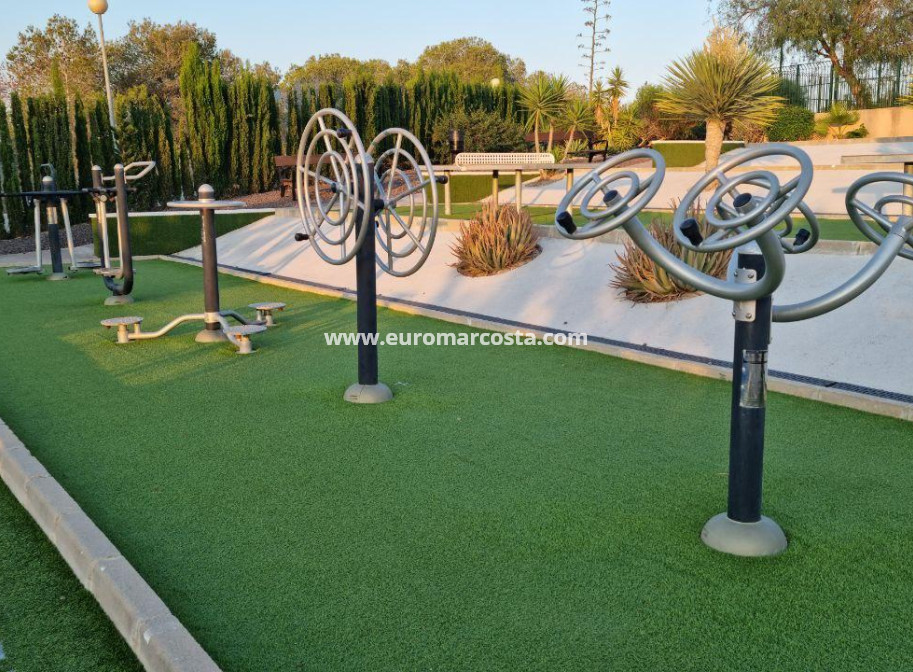 Venta - Chalet - Orihuela Costa