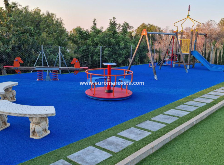 Venta - Chalet - Orihuela Costa