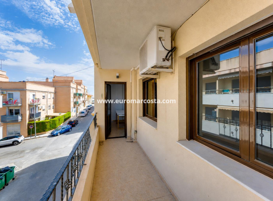 Venta - Apartamento / piso - San Miguel de Salinas