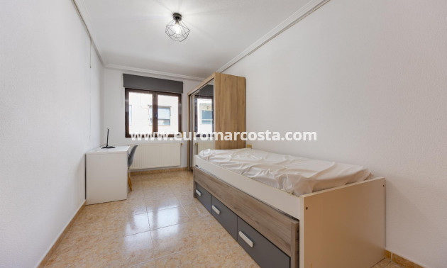 Venta - Apartamento / piso - San Miguel de Salinas
