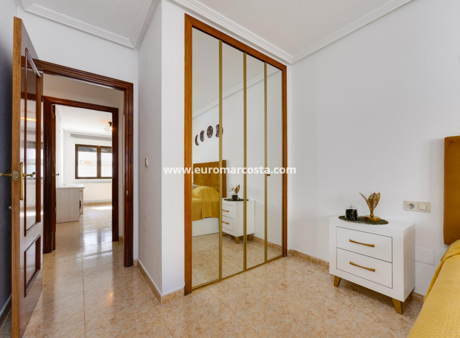 Venta - Apartamento / piso - San Miguel de Salinas