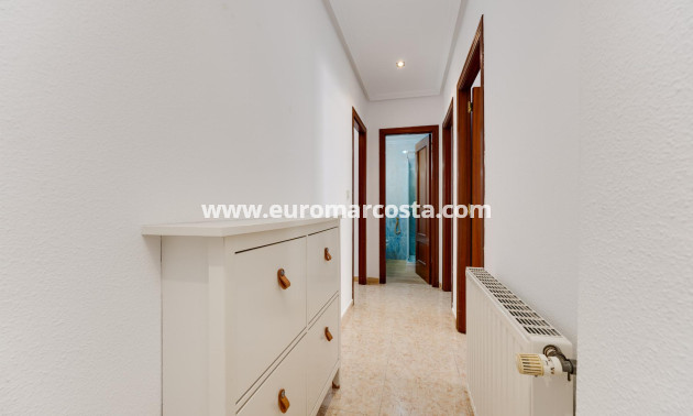 Venta - Apartamento / piso - San Miguel de Salinas