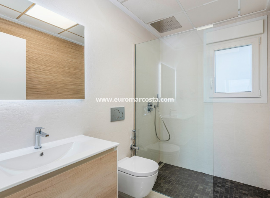 Nueva construcción  - Villa - La Manga del Mar Menor - Murcia