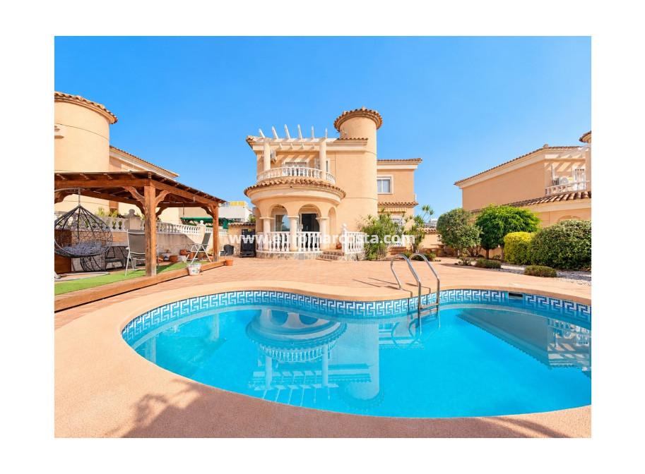 Venta - Villa Detached - San Fulgencio - urb.la marina