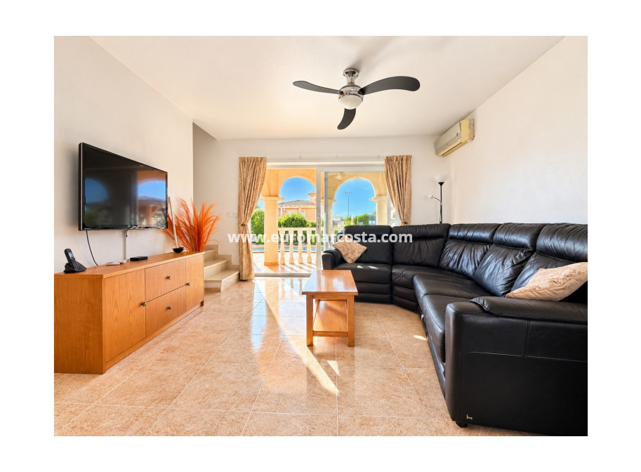 Venta - Villa Detached - San Fulgencio - urb.la marina