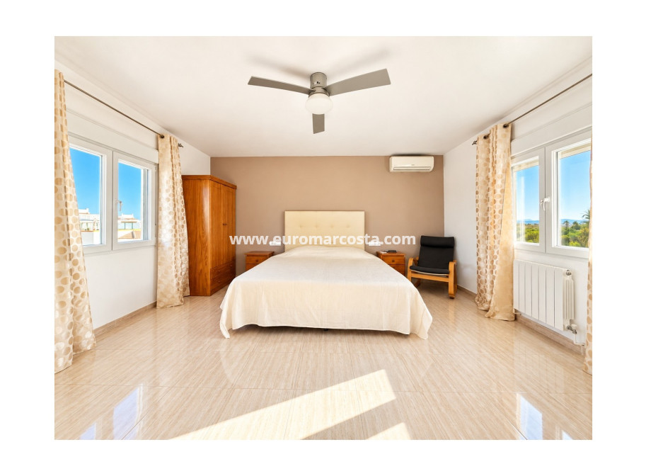 Venta - Villa Detached - San Fulgencio - urb.la marina