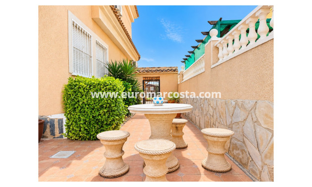 Venta - Villa Detached - San Fulgencio - urb.la marina