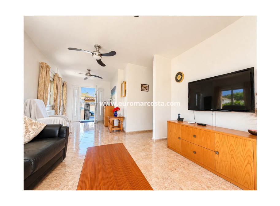 Venta - Villa Detached - San Fulgencio - urb.la marina
