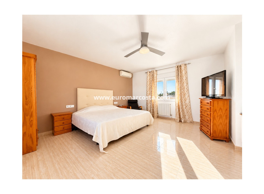 Venta - Villa Detached - San Fulgencio - urb.la marina