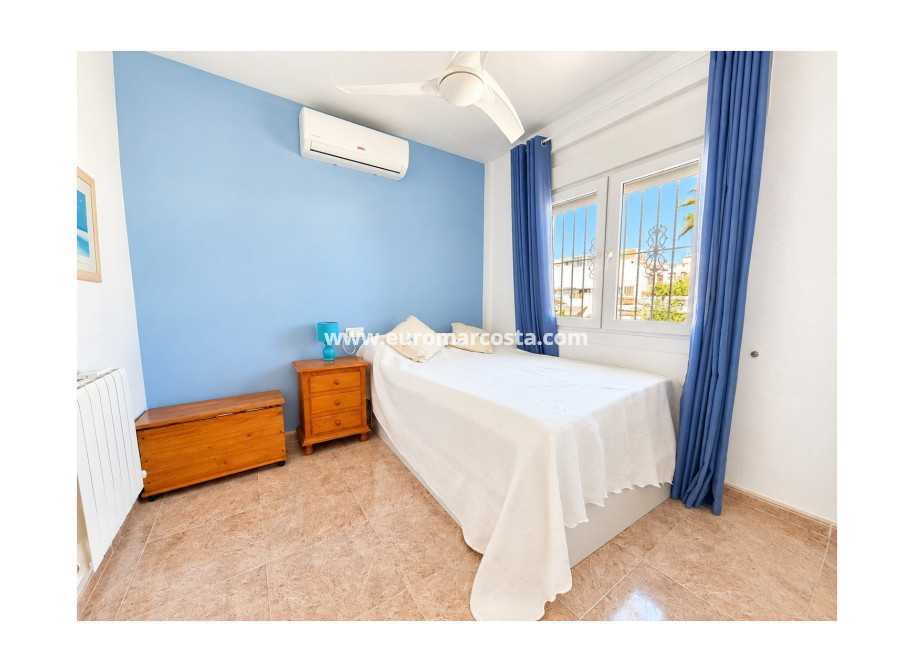 Venta - Villa Detached - San Fulgencio - urb.la marina