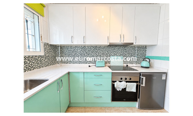 Sale - Townhouse - Daya Nueva