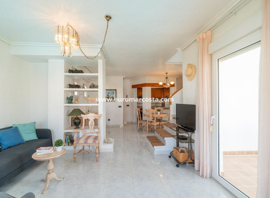 Sale - Townhouse - Orihuela Costa