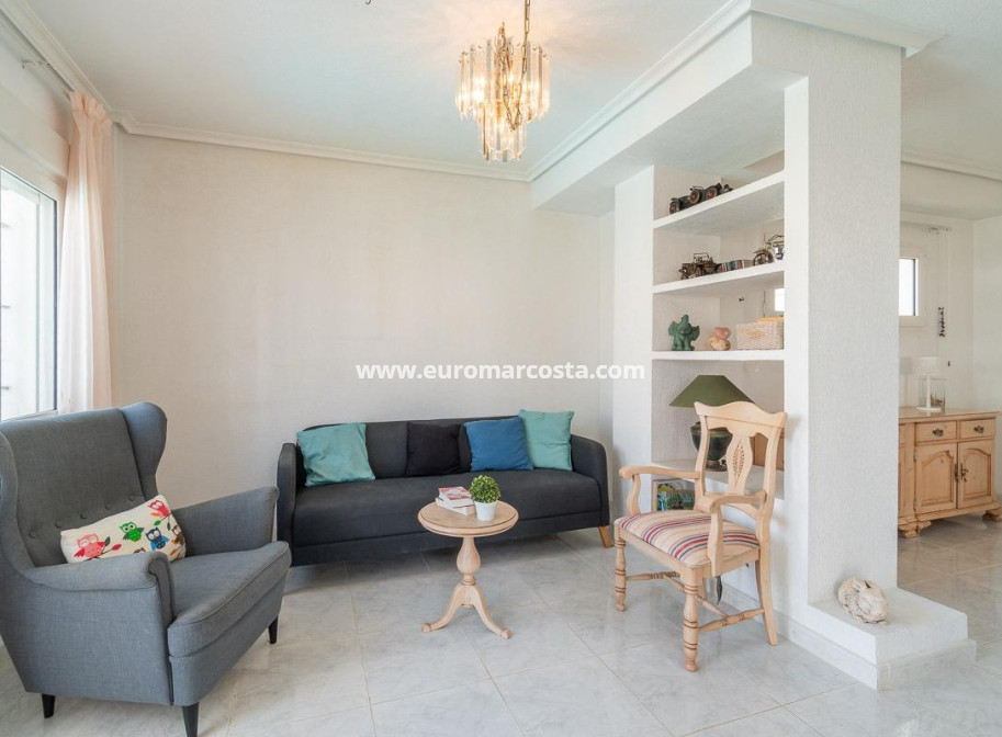 Sale - Townhouse - Orihuela Costa