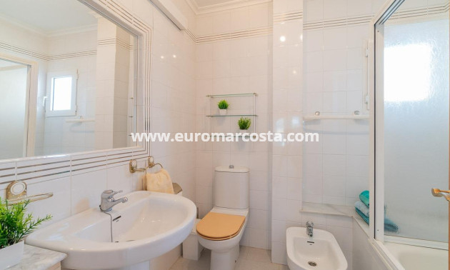 Sale - Townhouse - Orihuela Costa