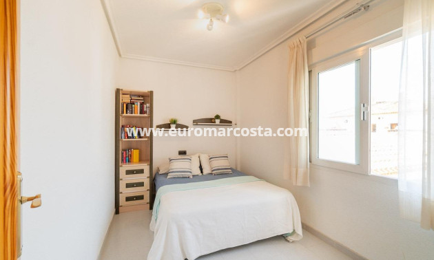 Sale - Townhouse - Orihuela Costa