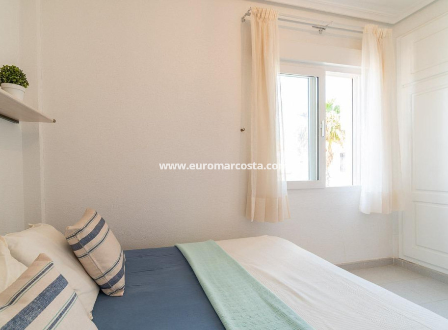 Sale - Townhouse - Orihuela Costa