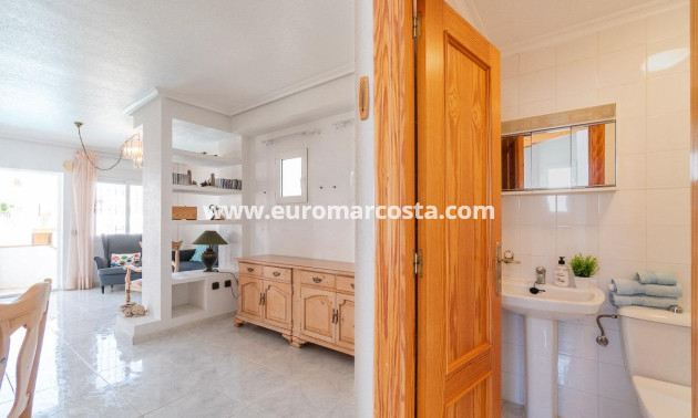 Sale - Townhouse - Orihuela Costa