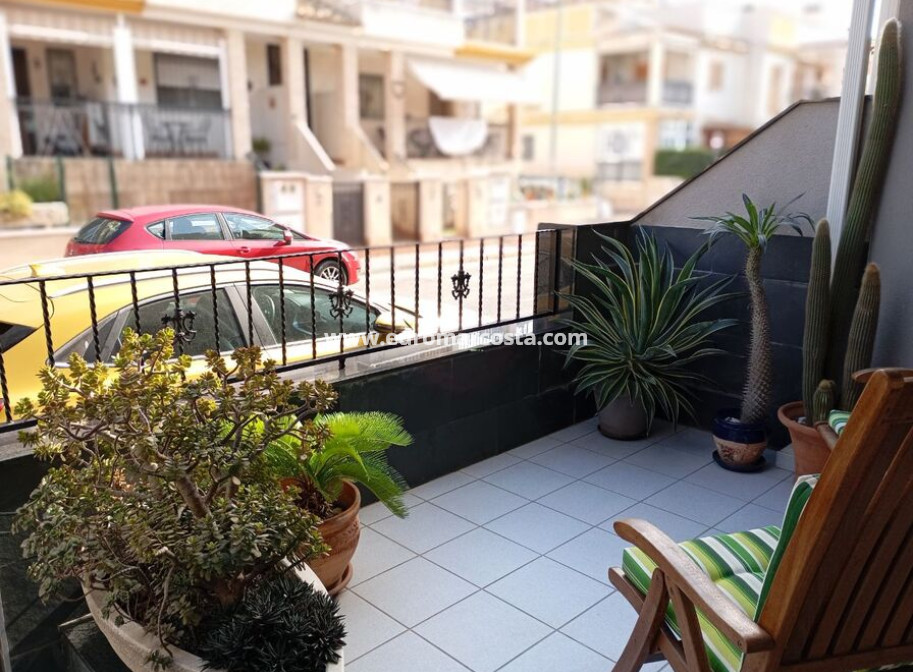 Sale - Casa - Daya Vieja
