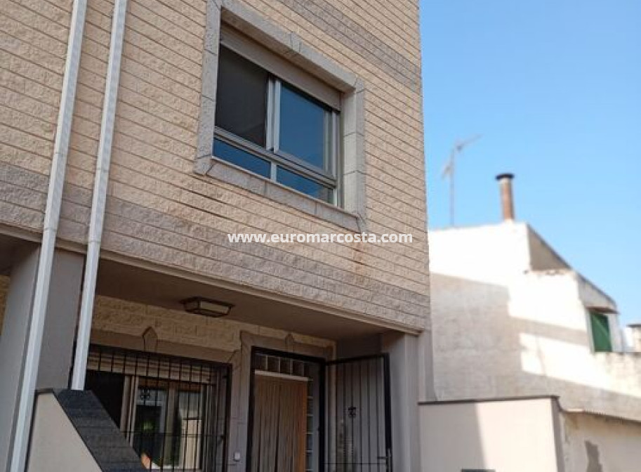 Sale - Casa - Daya Vieja