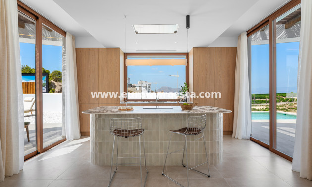New Build - detached - Algorfa