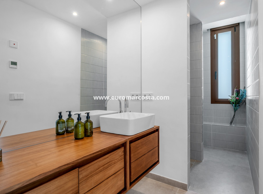 New Build - detached - Algorfa