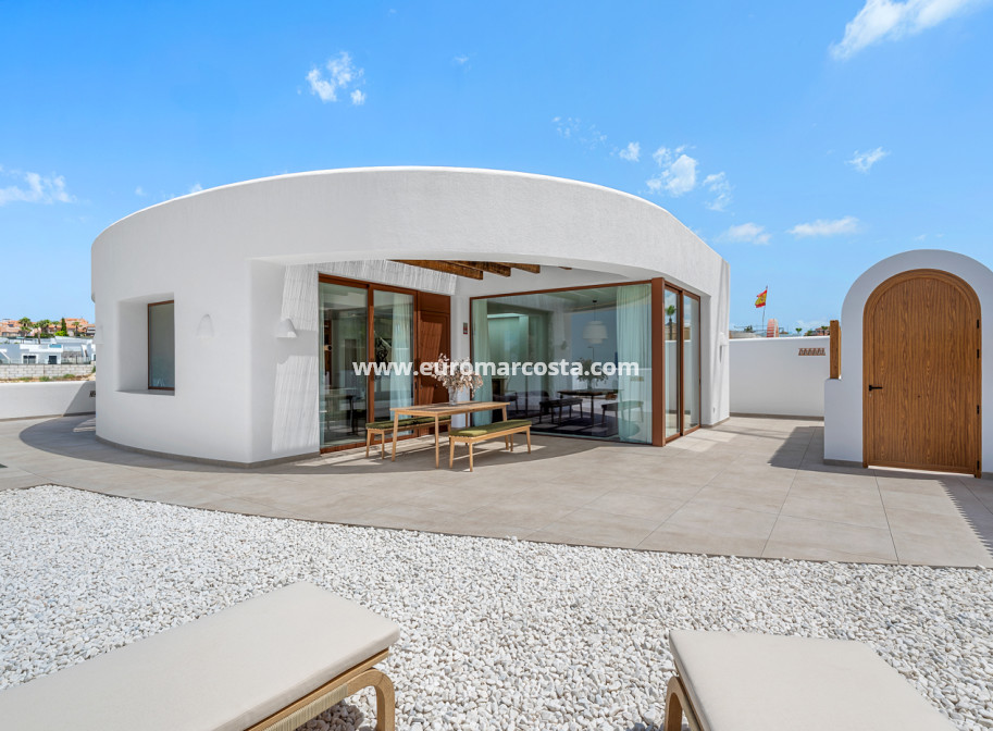 New Build - detached - Algorfa
