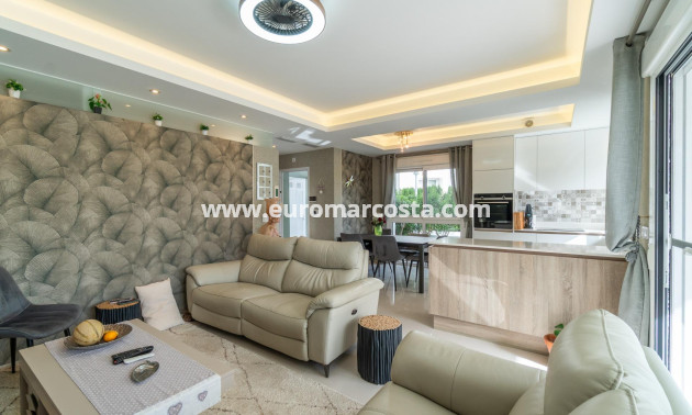 Sale - Apartment / flat - Rojales - Centro de la Ciudad Quesada