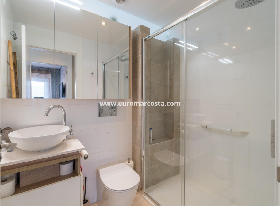 Sale - Apartment / flat - Rojales - Centro de la Ciudad Quesada