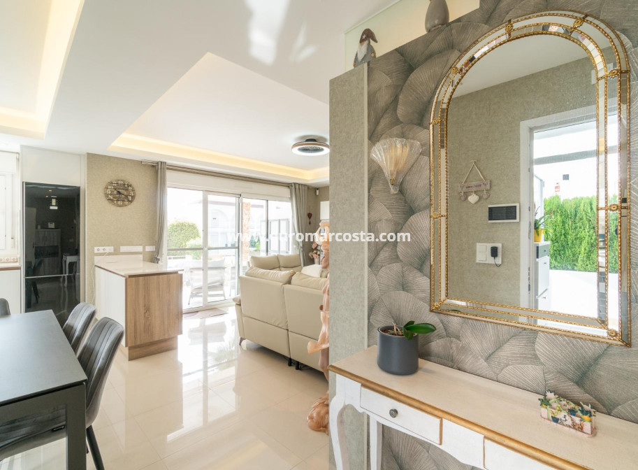 Sale - Apartment / flat - Rojales - Centro de la Ciudad Quesada