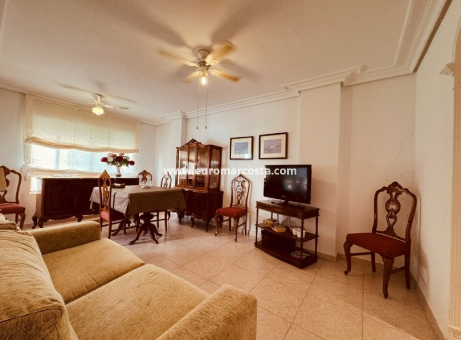Sale - Apartment / flat - La Mata