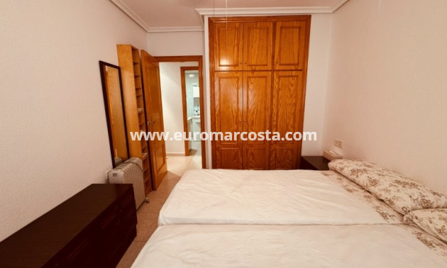Sale - Apartment / flat - La Mata