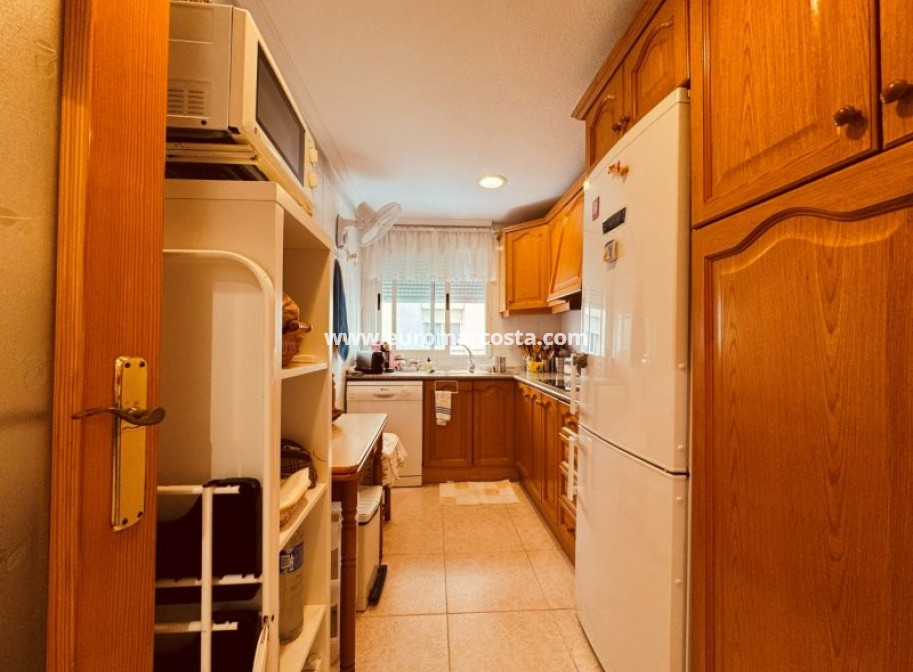 Sale - Apartment / flat - La Mata