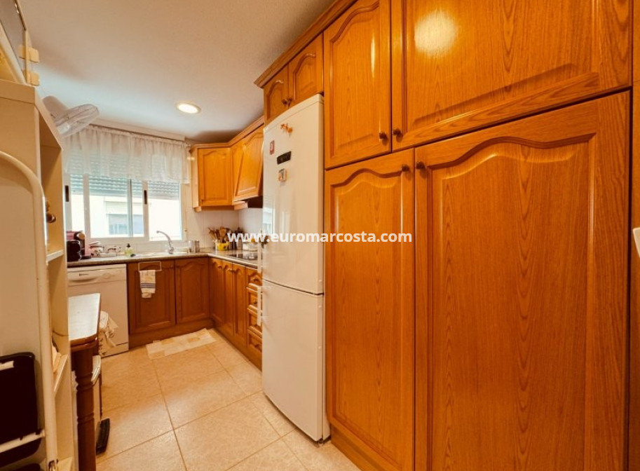 Sale - Apartment / flat - La Mata