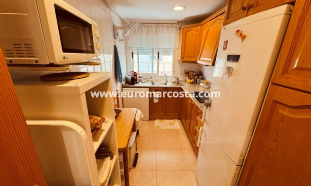 Sale - Apartment / flat - La Mata