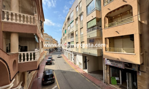 Sale - Apartment / flat - La Mata